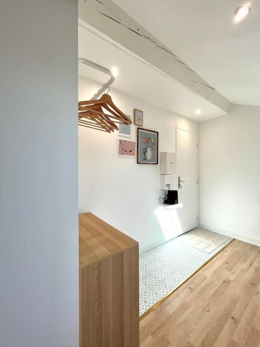 Studio Jade : Charmant Logement Place Clemenceau Apartment โป ภายนอก รูปภาพ