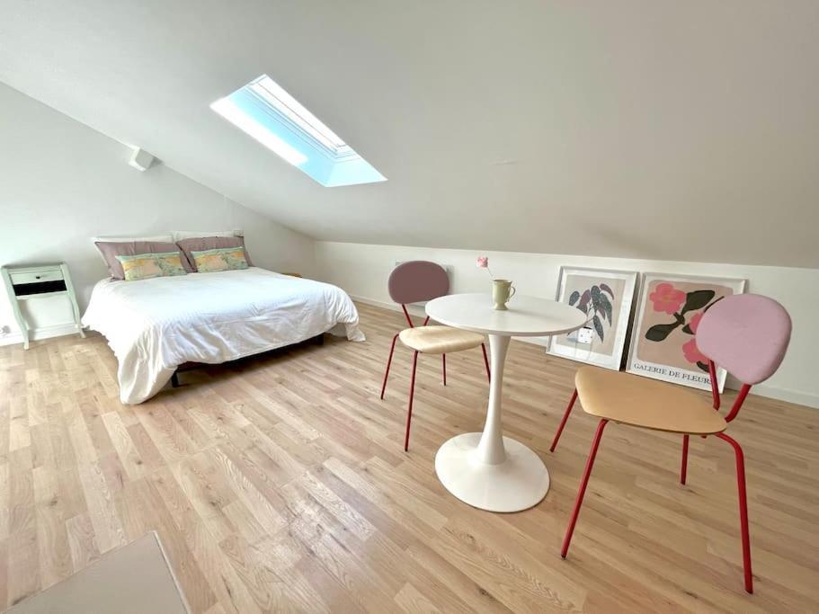 Studio Jade : Charmant Logement Place Clemenceau Apartment โป ภายนอก รูปภาพ