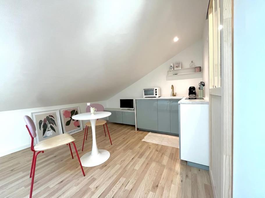 Studio Jade : Charmant Logement Place Clemenceau Apartment โป ภายนอก รูปภาพ