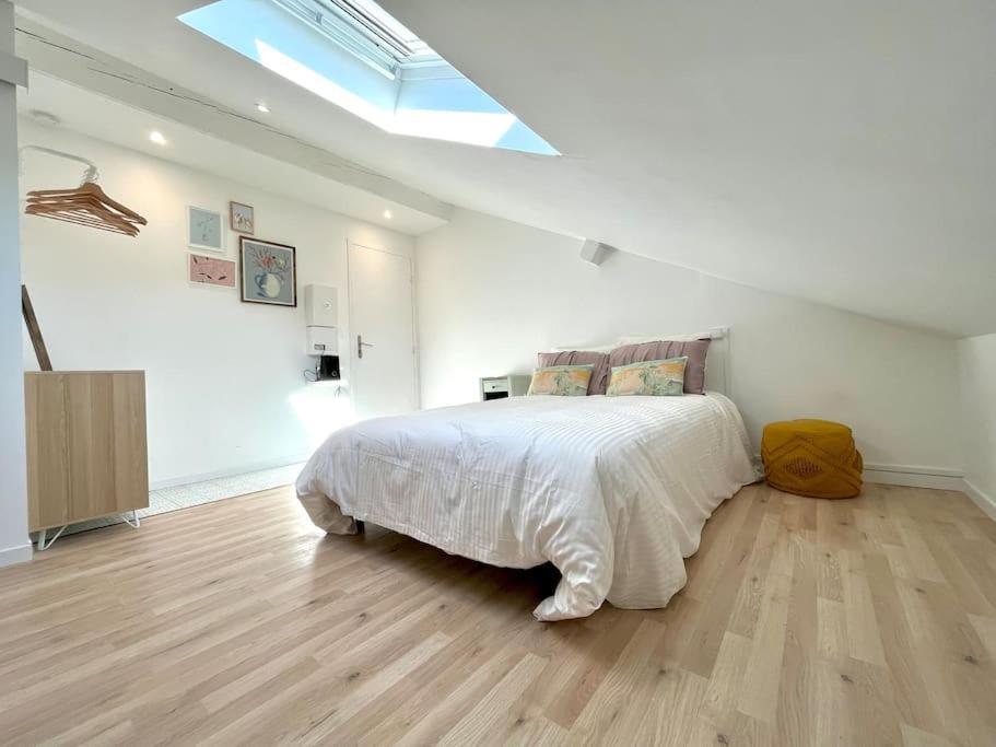 Studio Jade : Charmant Logement Place Clemenceau Apartment โป ภายนอก รูปภาพ