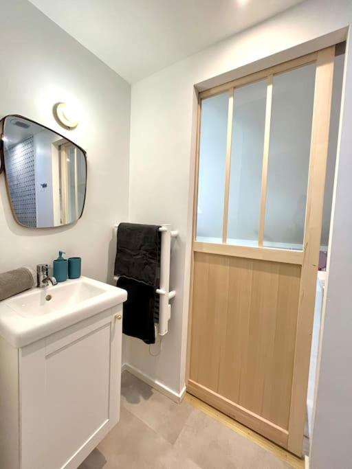 Studio Jade : Charmant Logement Place Clemenceau Apartment โป ภายนอก รูปภาพ